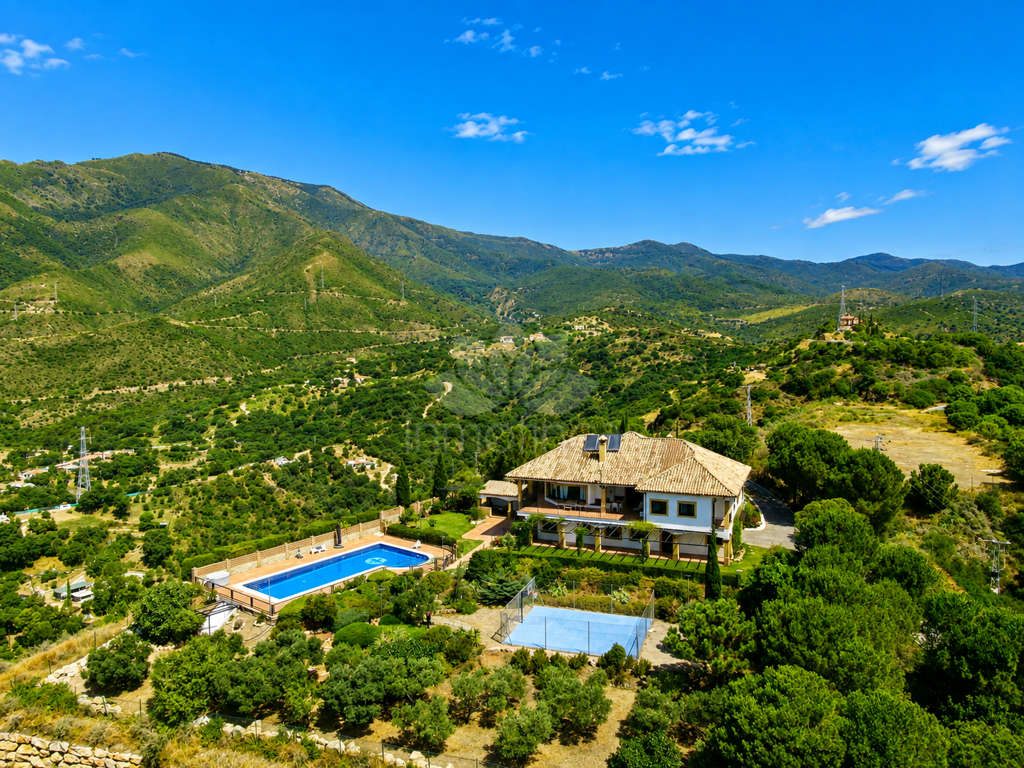 Finca in Estepona