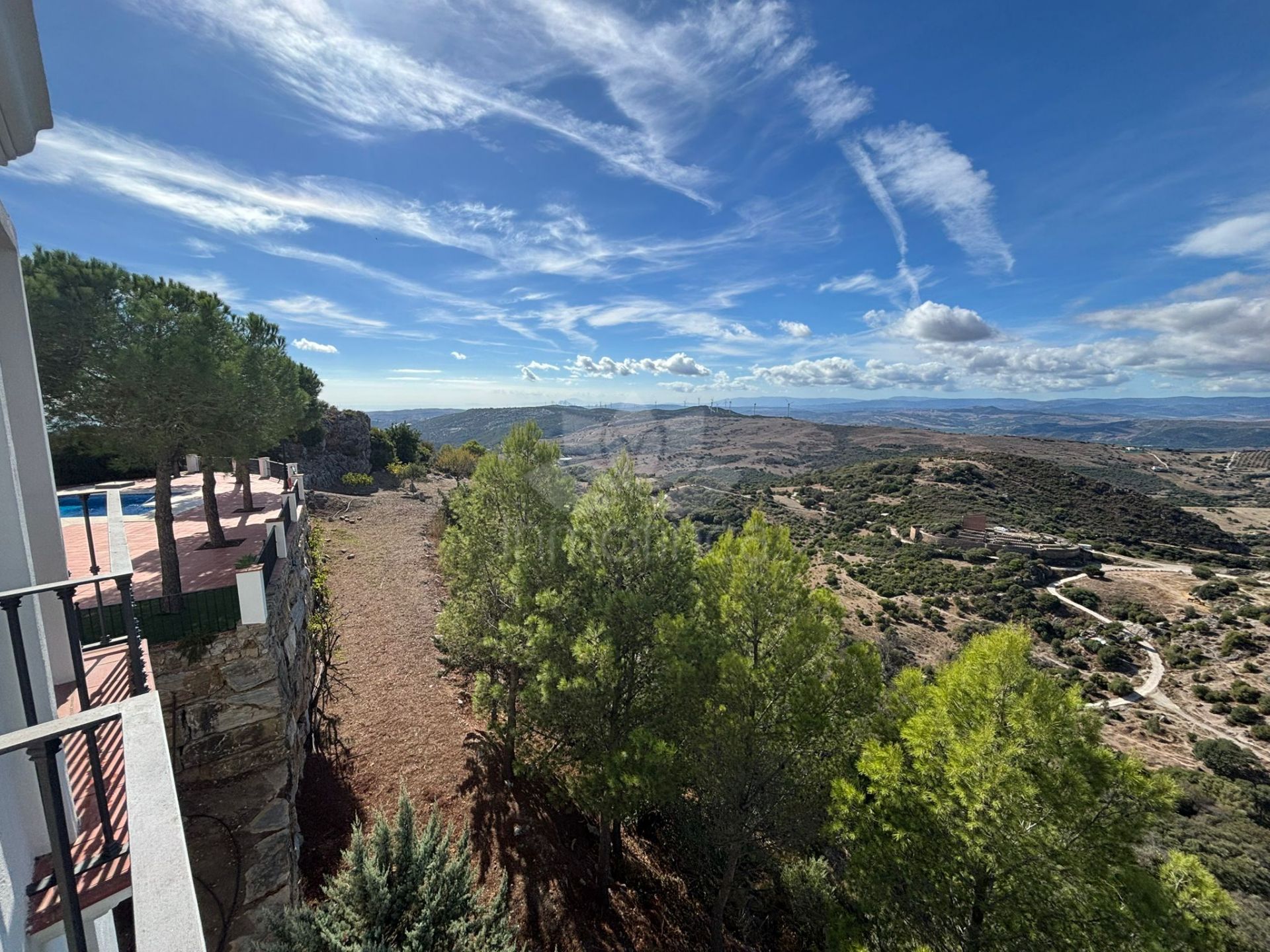 Semi Detached House in Casares Montaña, Casares