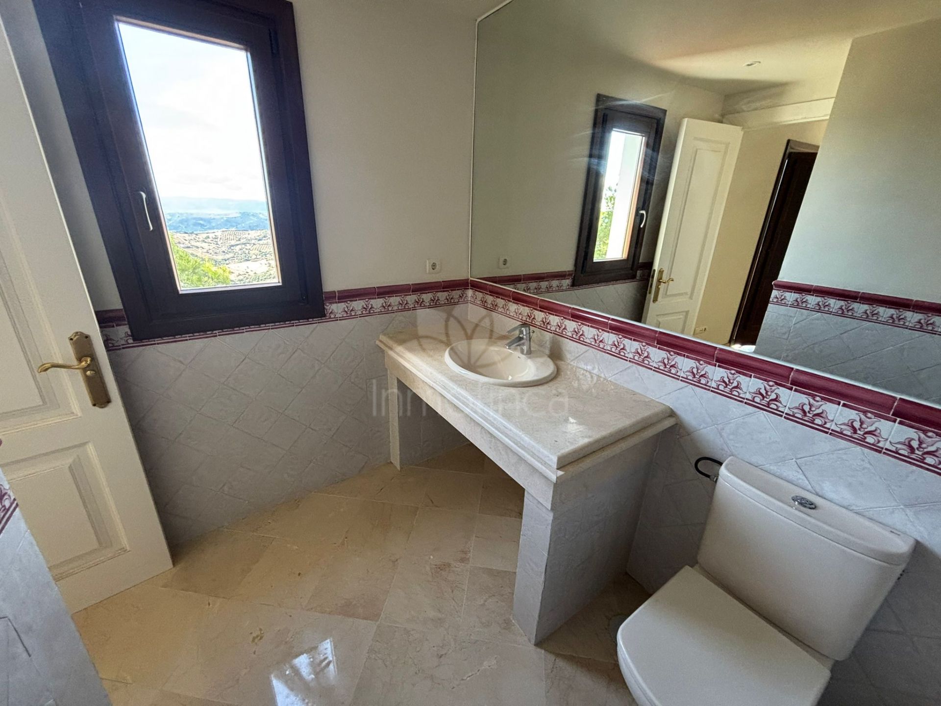 Semi Detached House in Casares Montaña, Casares