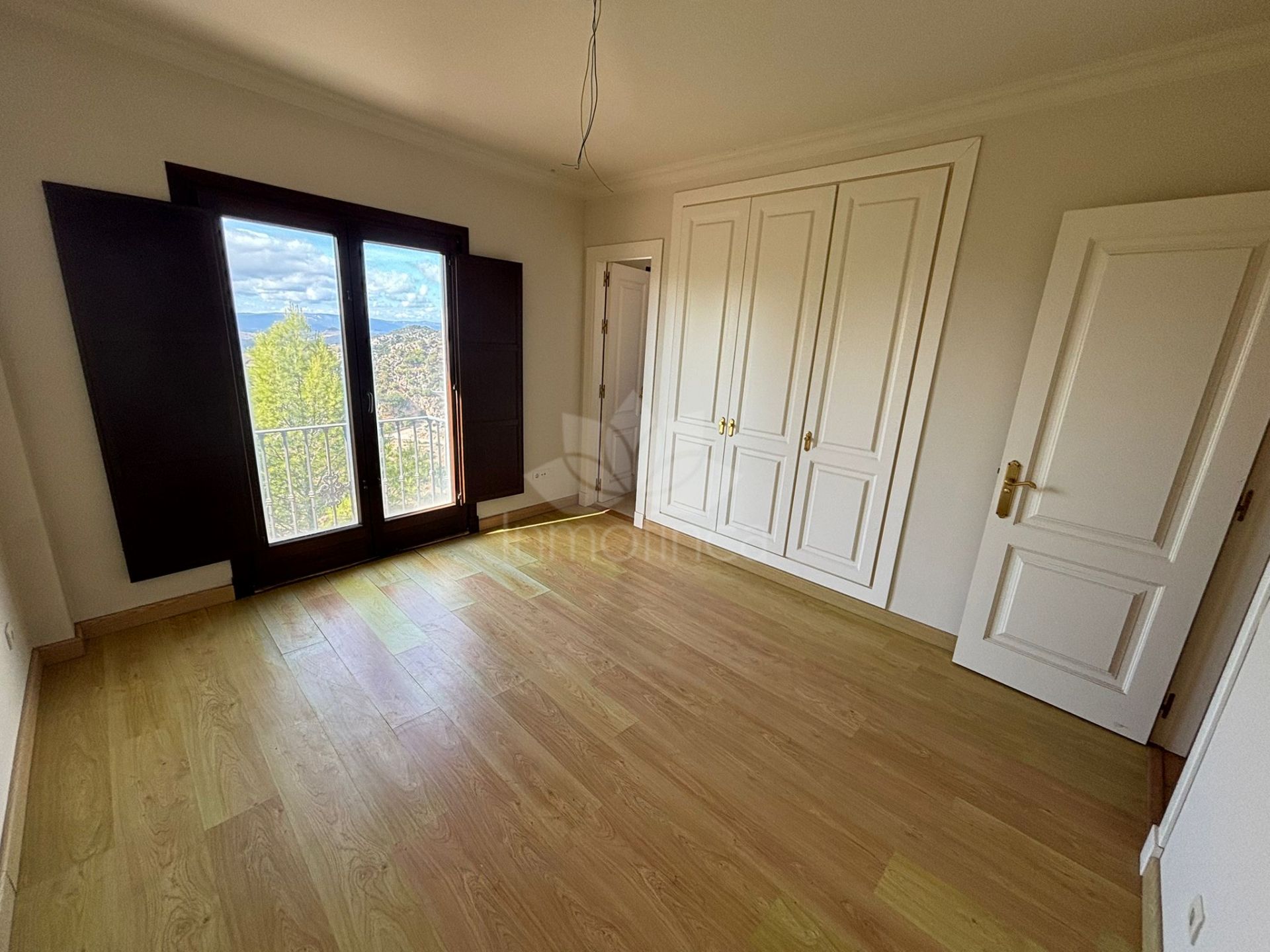 Semi Detached House in Casares Montaña, Casares