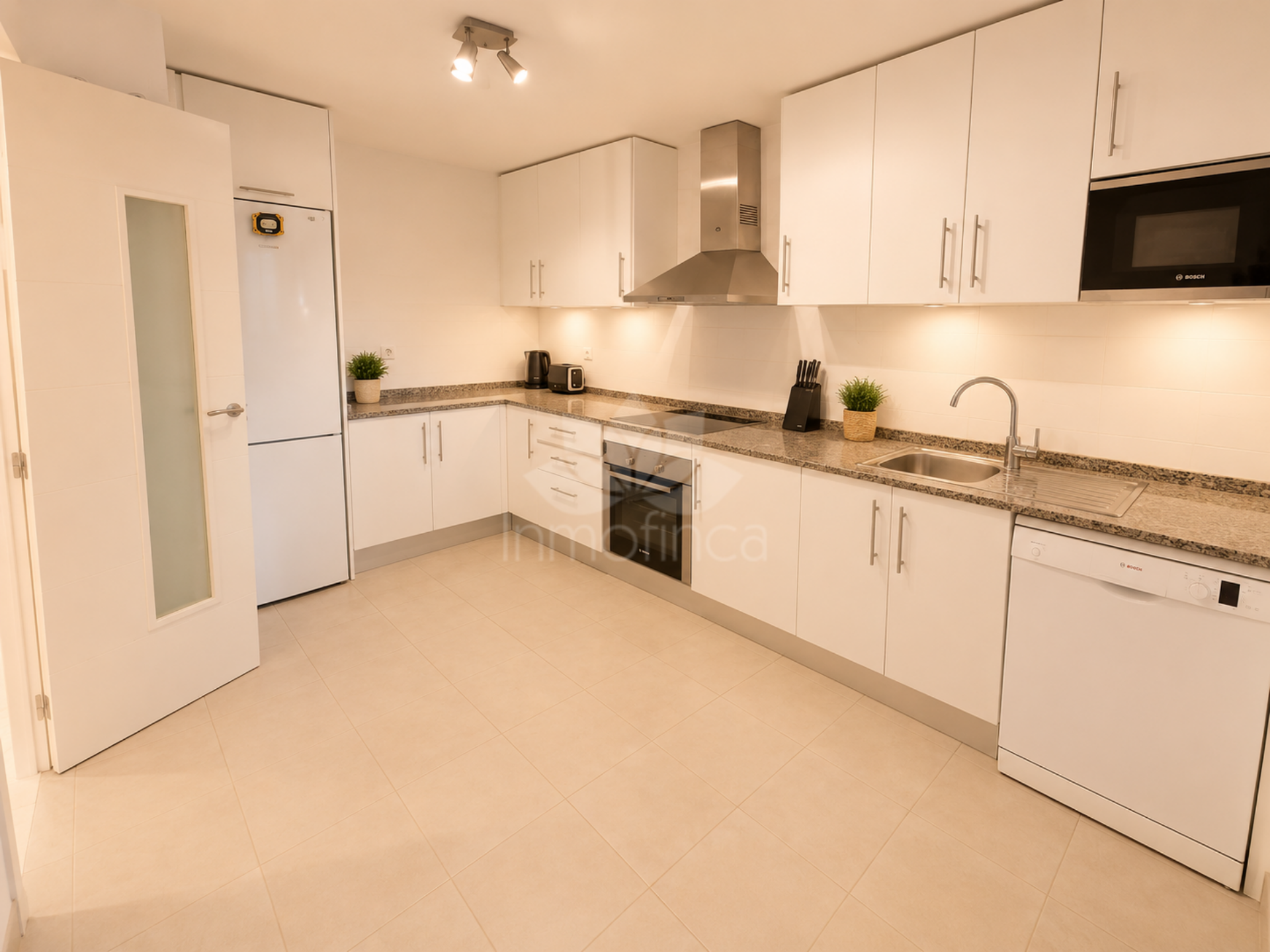 Apartamento Planta Baja en Bahia de Casares, Casares