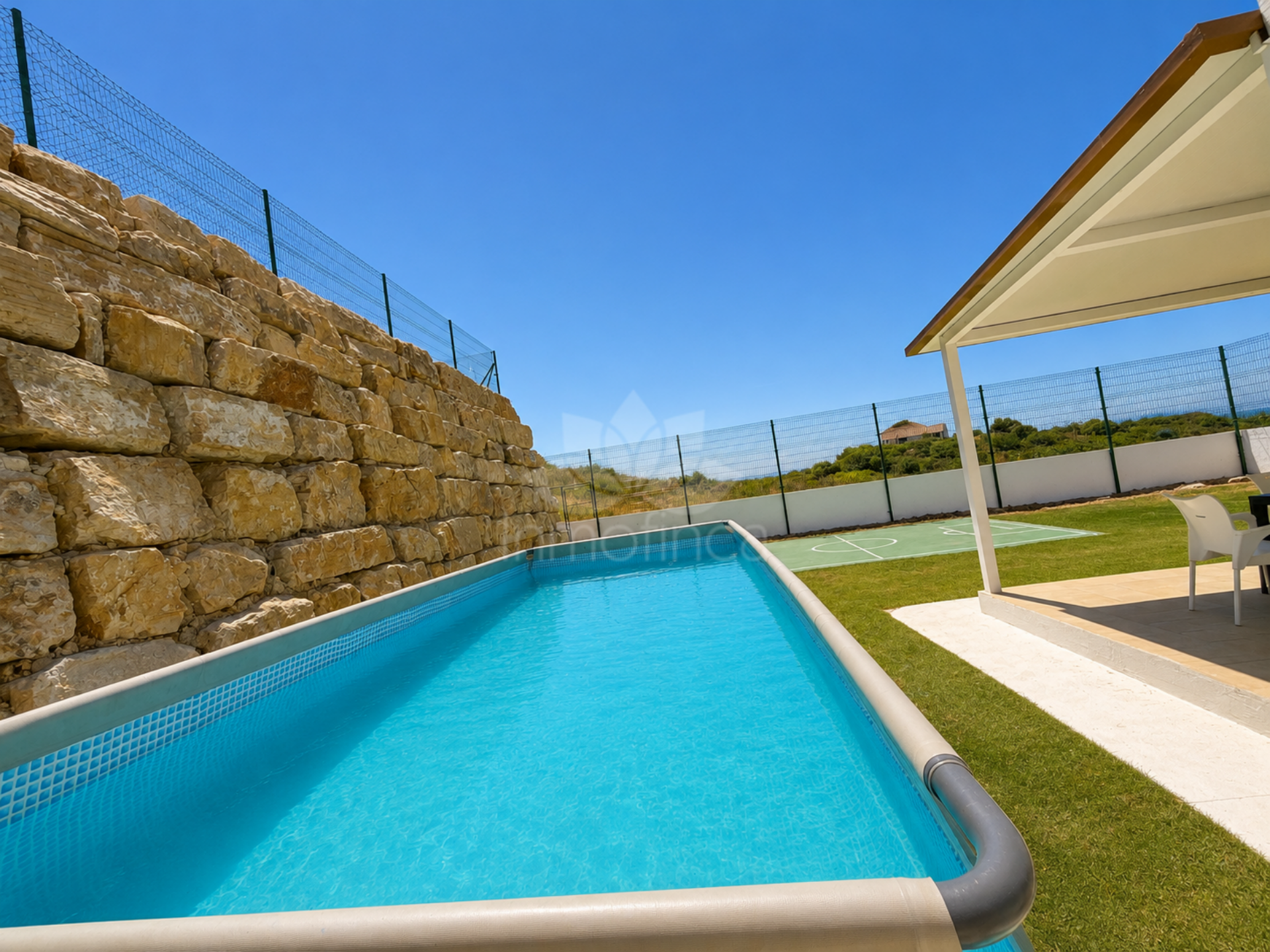 Semi Detached House in Hacienda de Casares, Casares