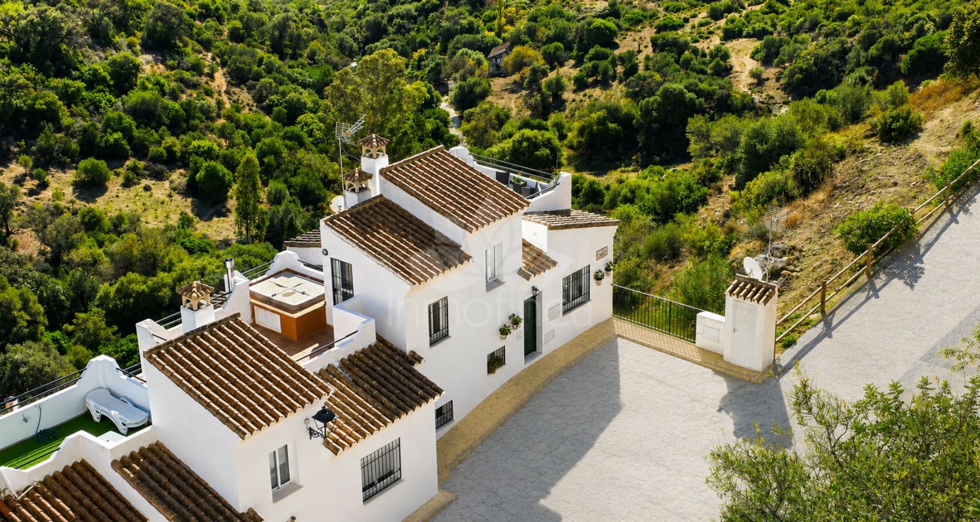 Pareado en Casares Montaña, Casares