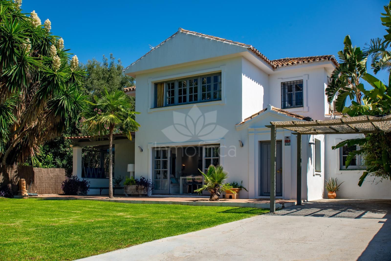 Finca en El Velerin, Estepona