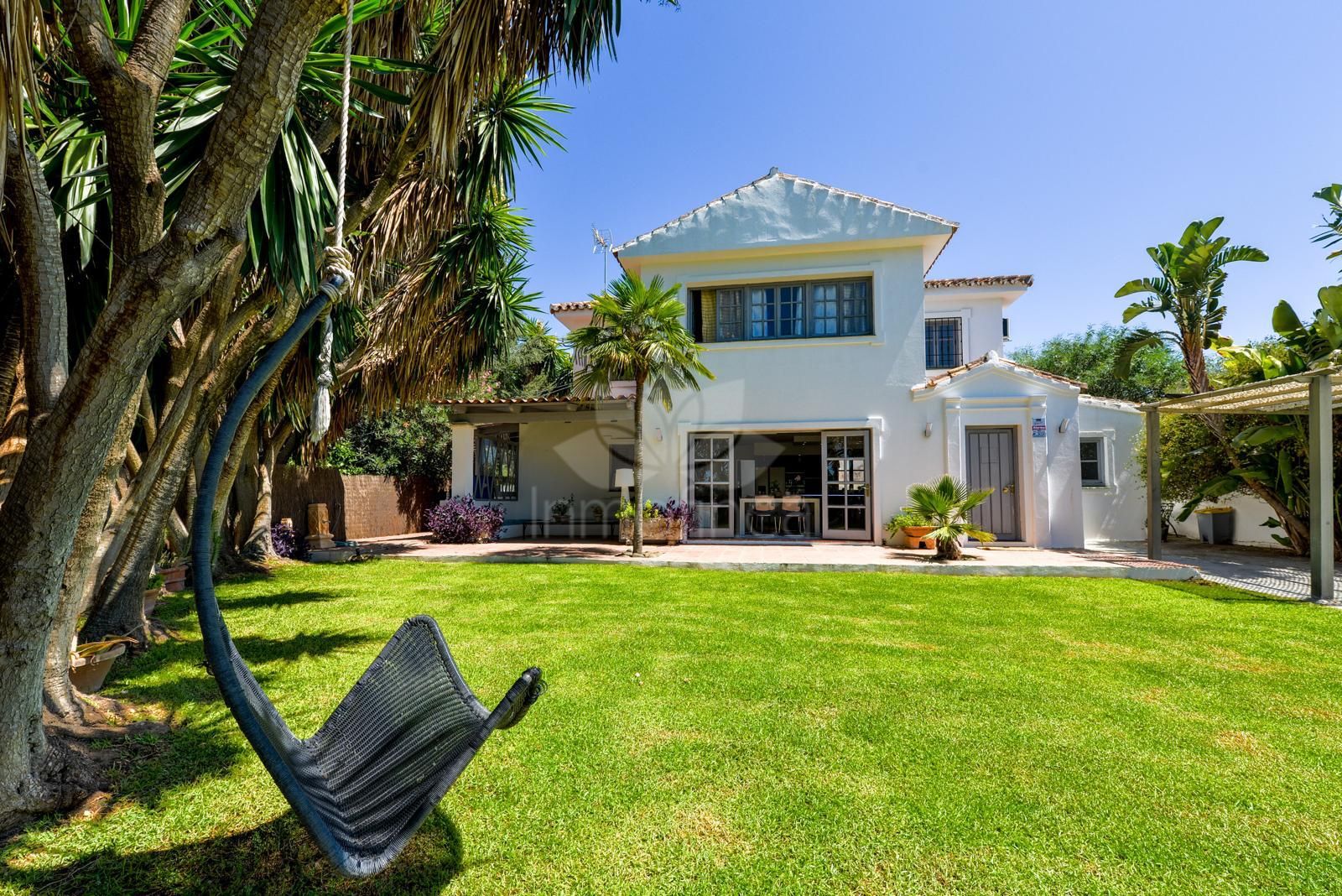 Finca en El Velerin, Estepona