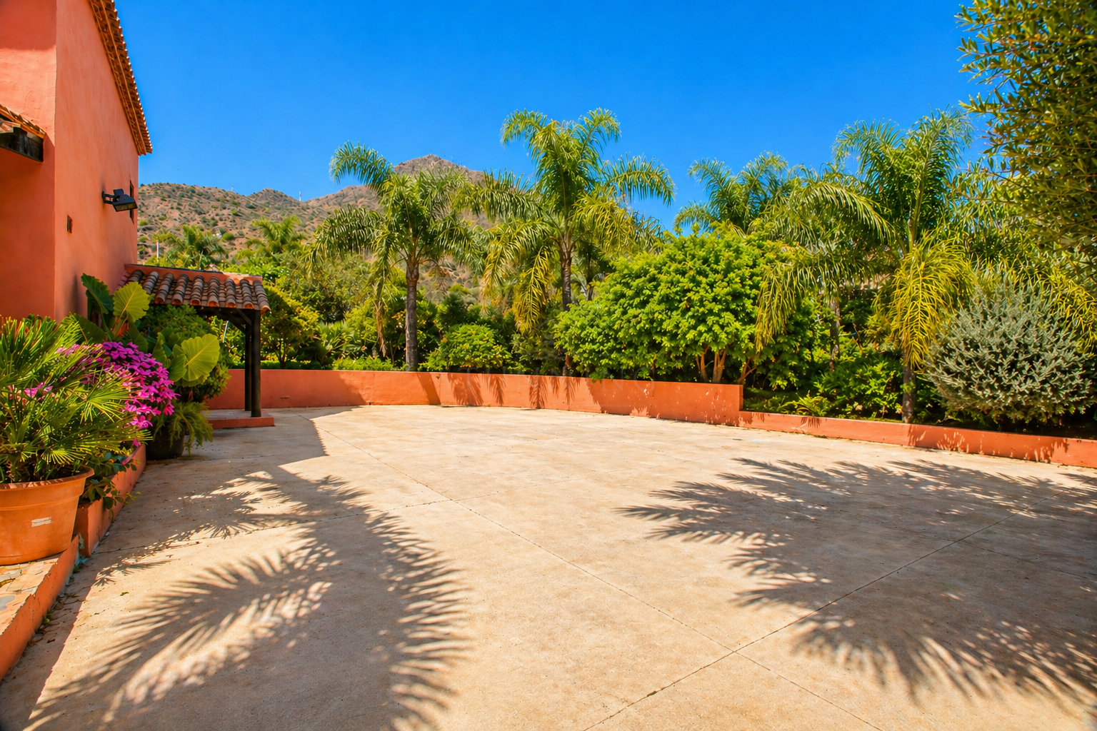 Finca in Estepona