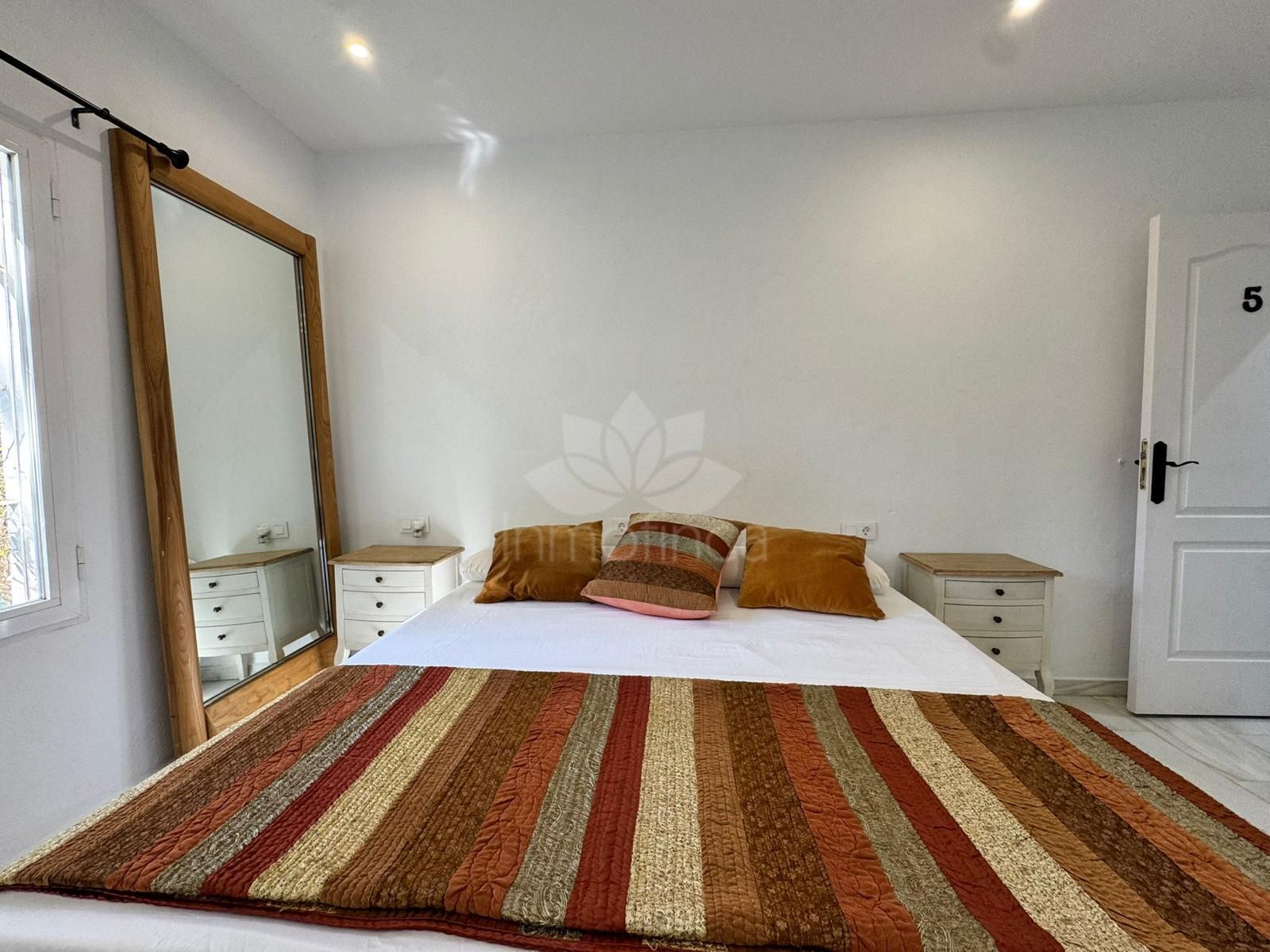 Finca in El Velerin, Estepona