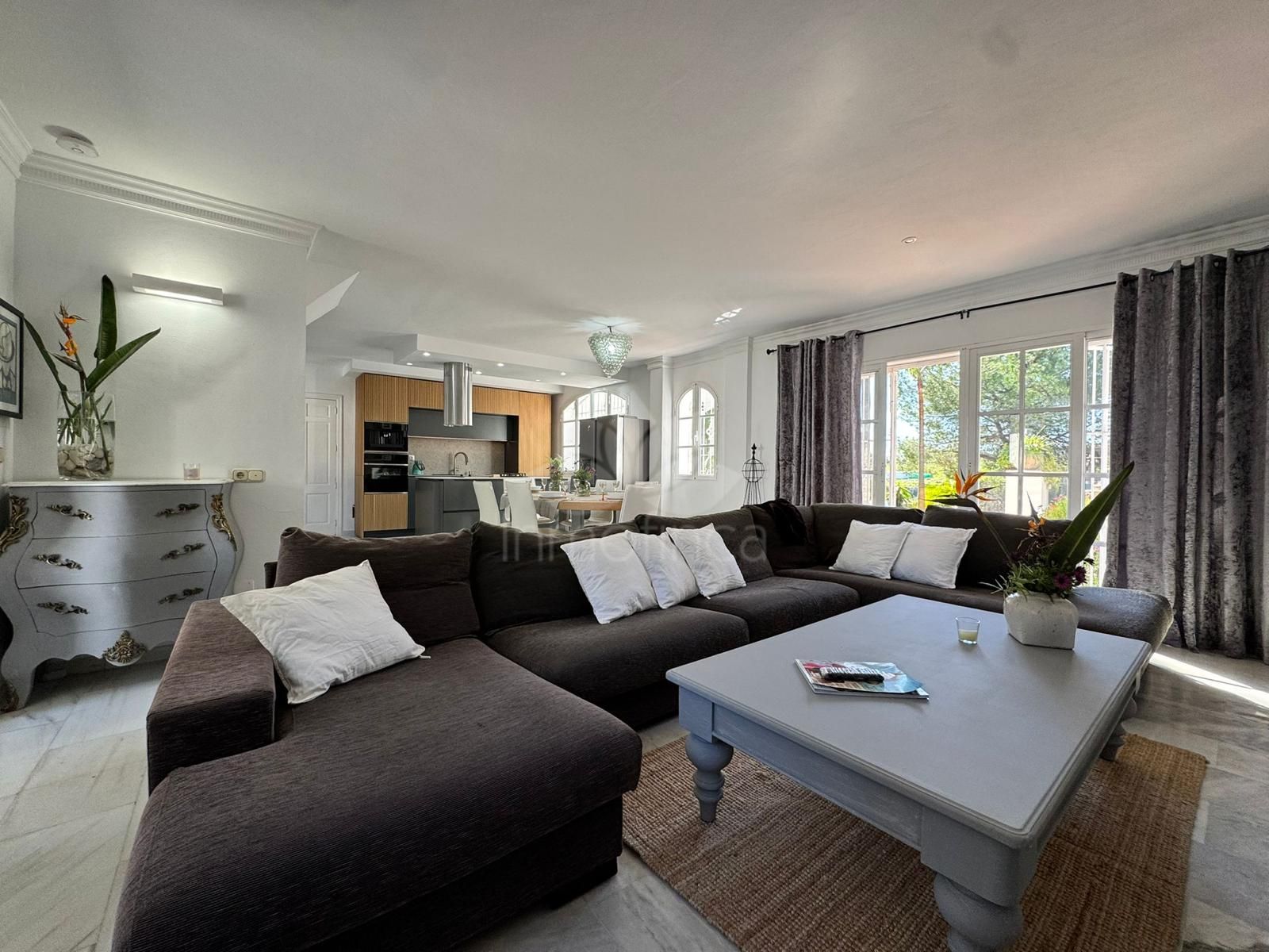 Finca in El Velerin, Estepona