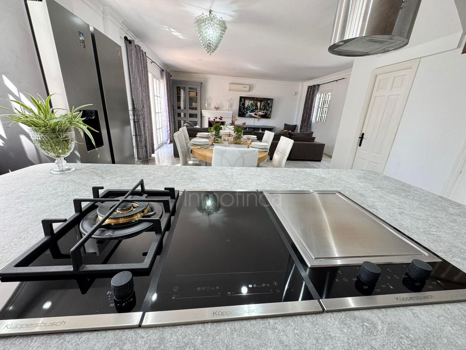 Finca in El Velerin, Estepona