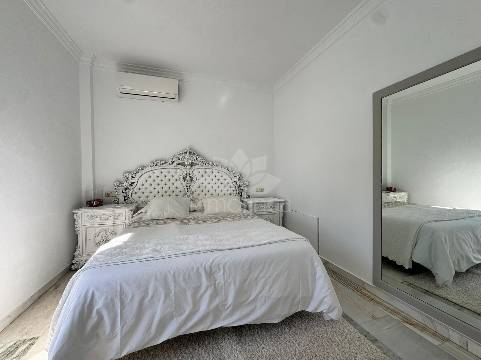 Finca in El Velerin, Estepona