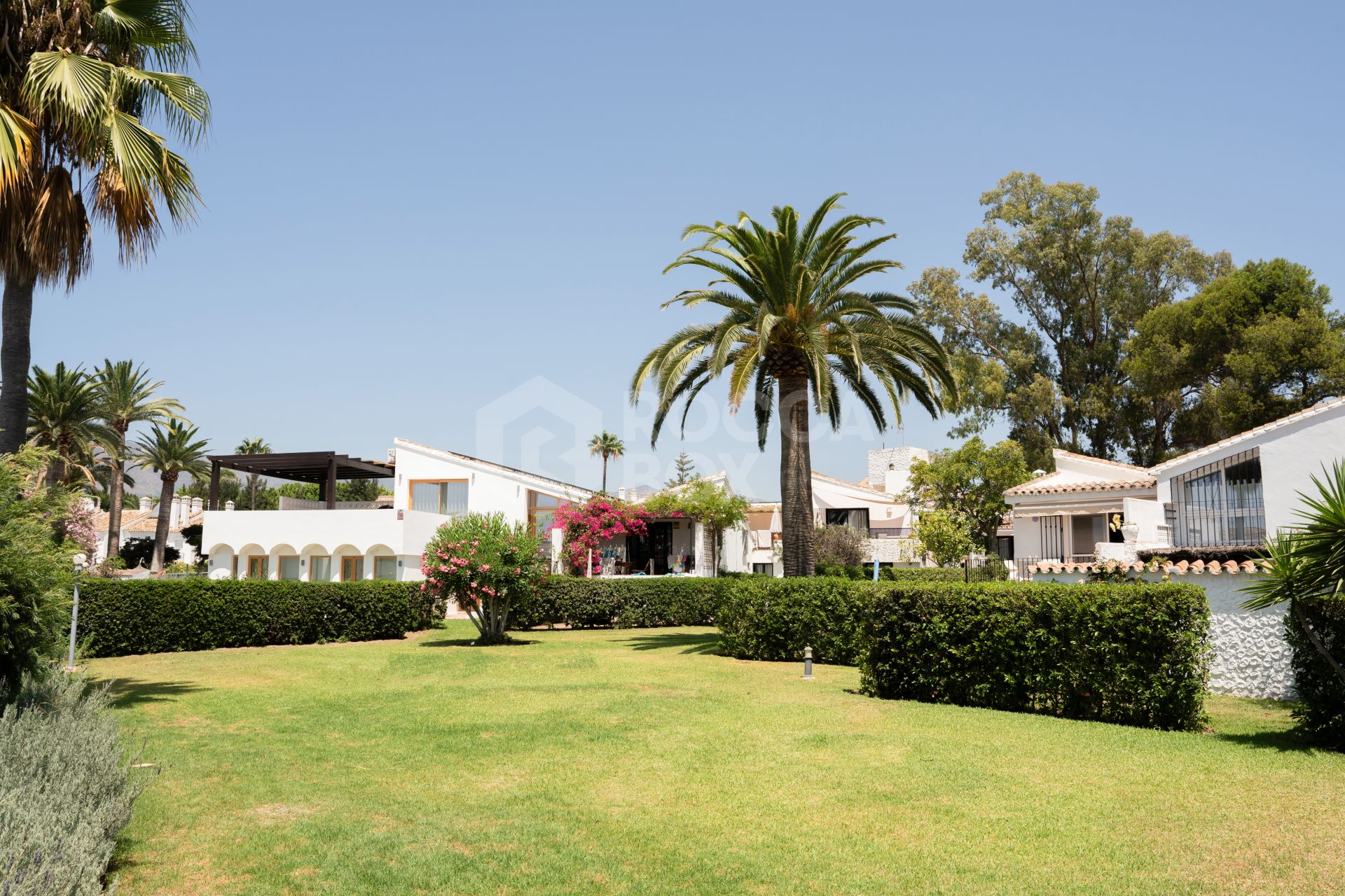 Charming Semi-Detached House in Estepona