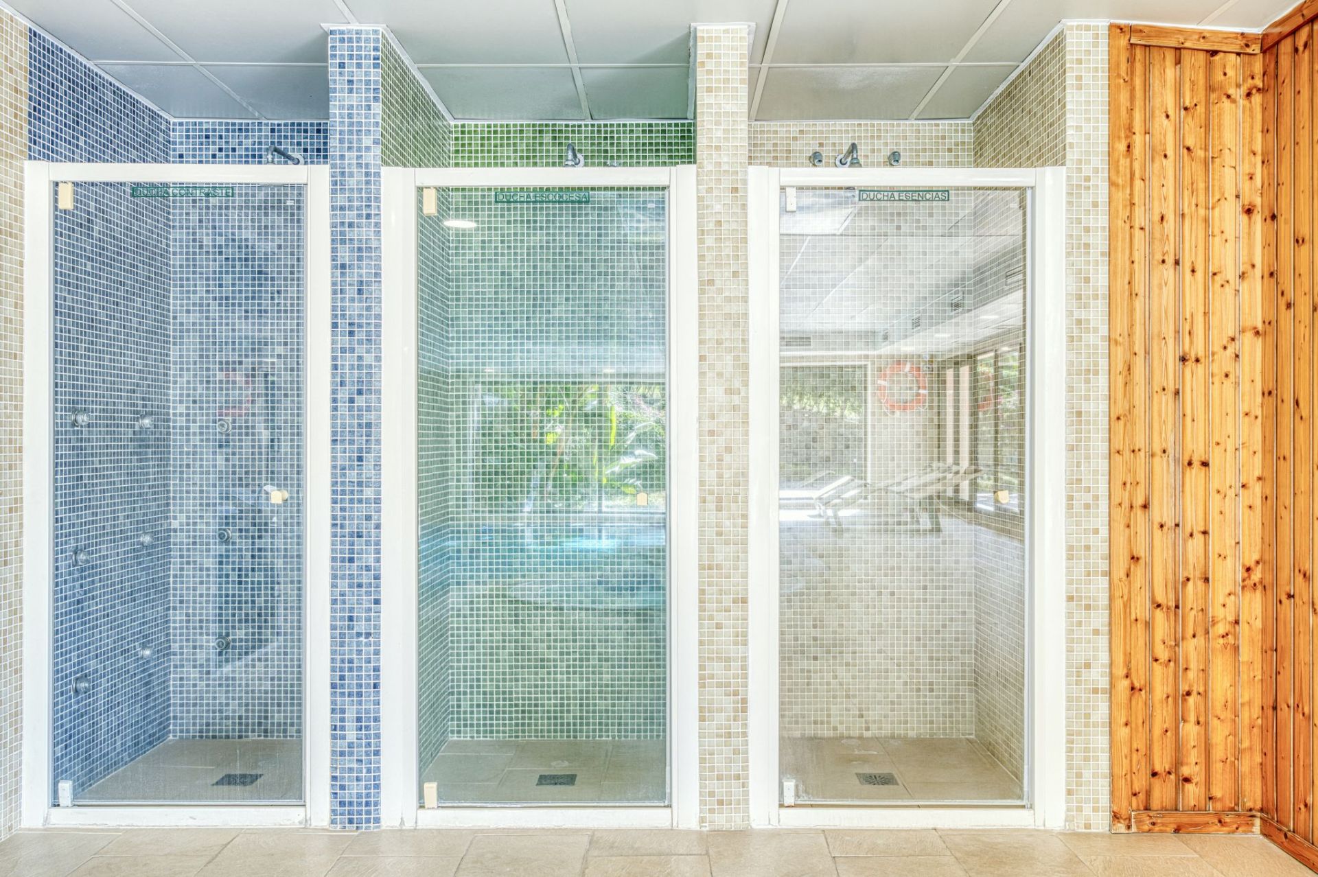 Apartamento Planta Baja en Las lomas del Conde Luque, Benahavis