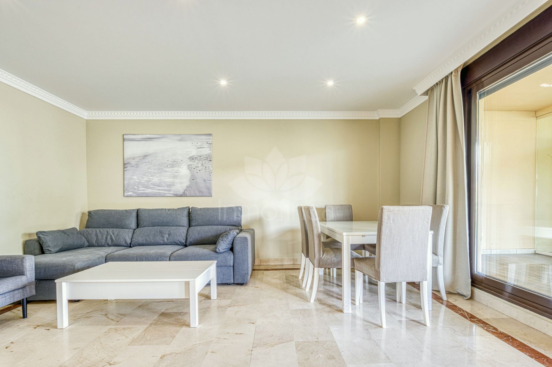 Apartamento Planta Baja en Las lomas del Conde Luque, Benahavis