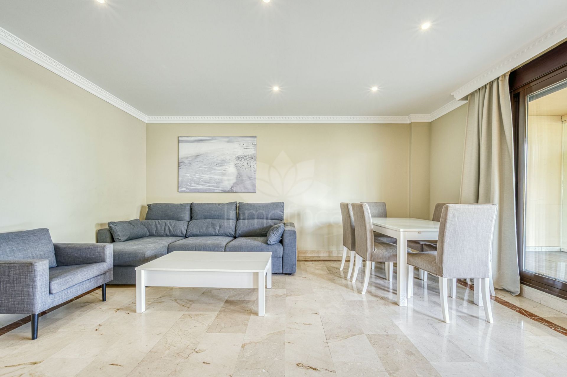 Apartamento Planta Baja en Las lomas del Conde Luque, Benahavis
