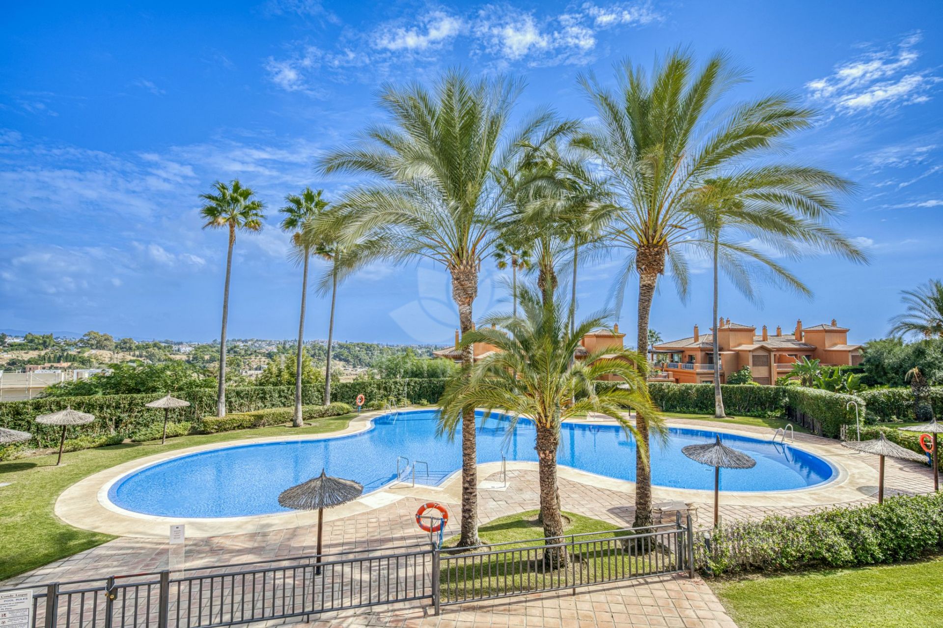 Apartamento Planta Baja en Las lomas del Conde Luque, Benahavis
