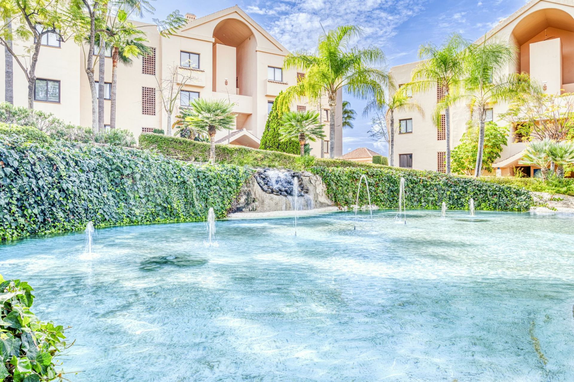 Ground Floor Apartment in Las lomas del Conde Luque, Benahavis