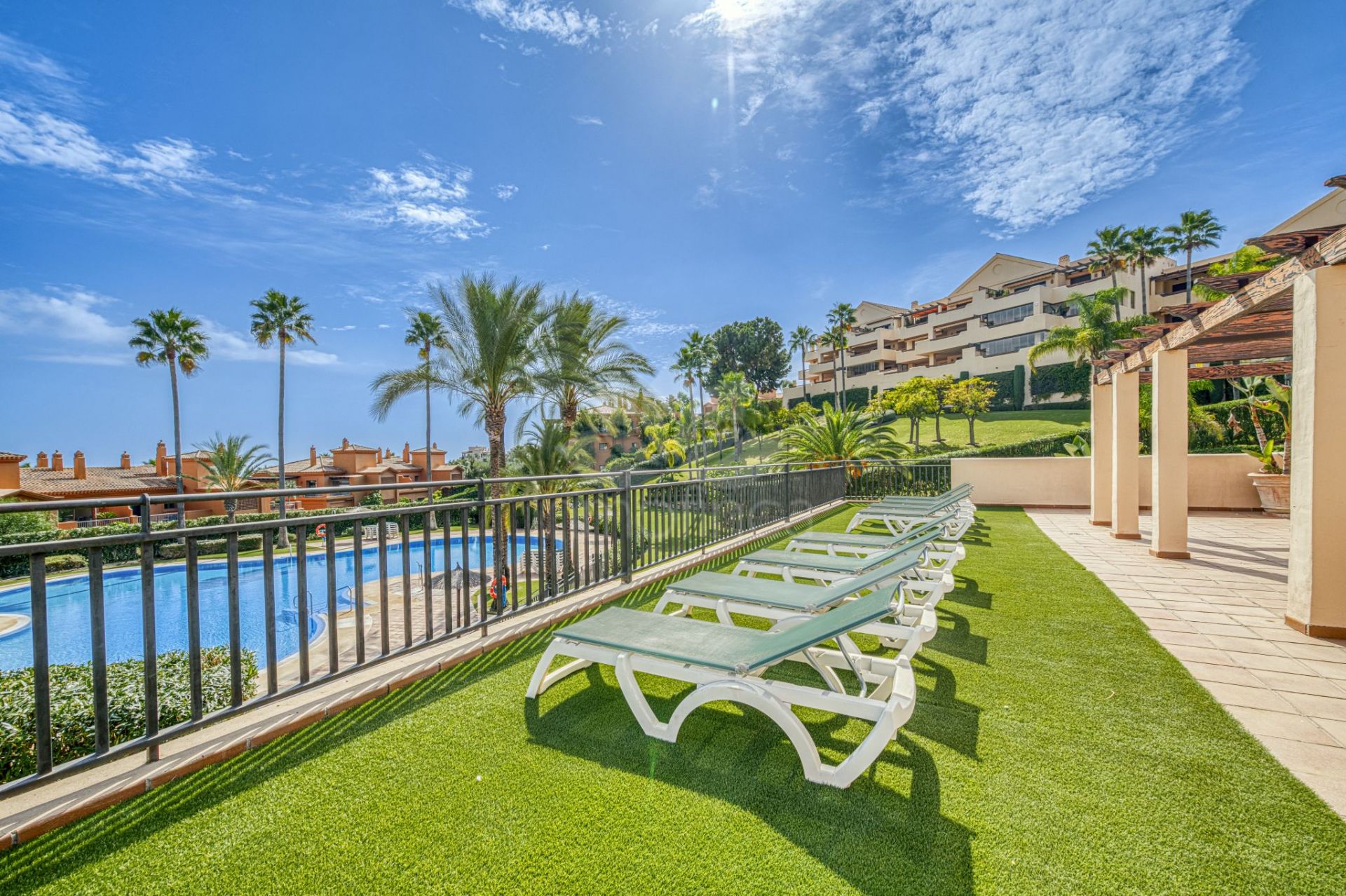 Apartamento Planta Baja en Las lomas del Conde Luque, Benahavis