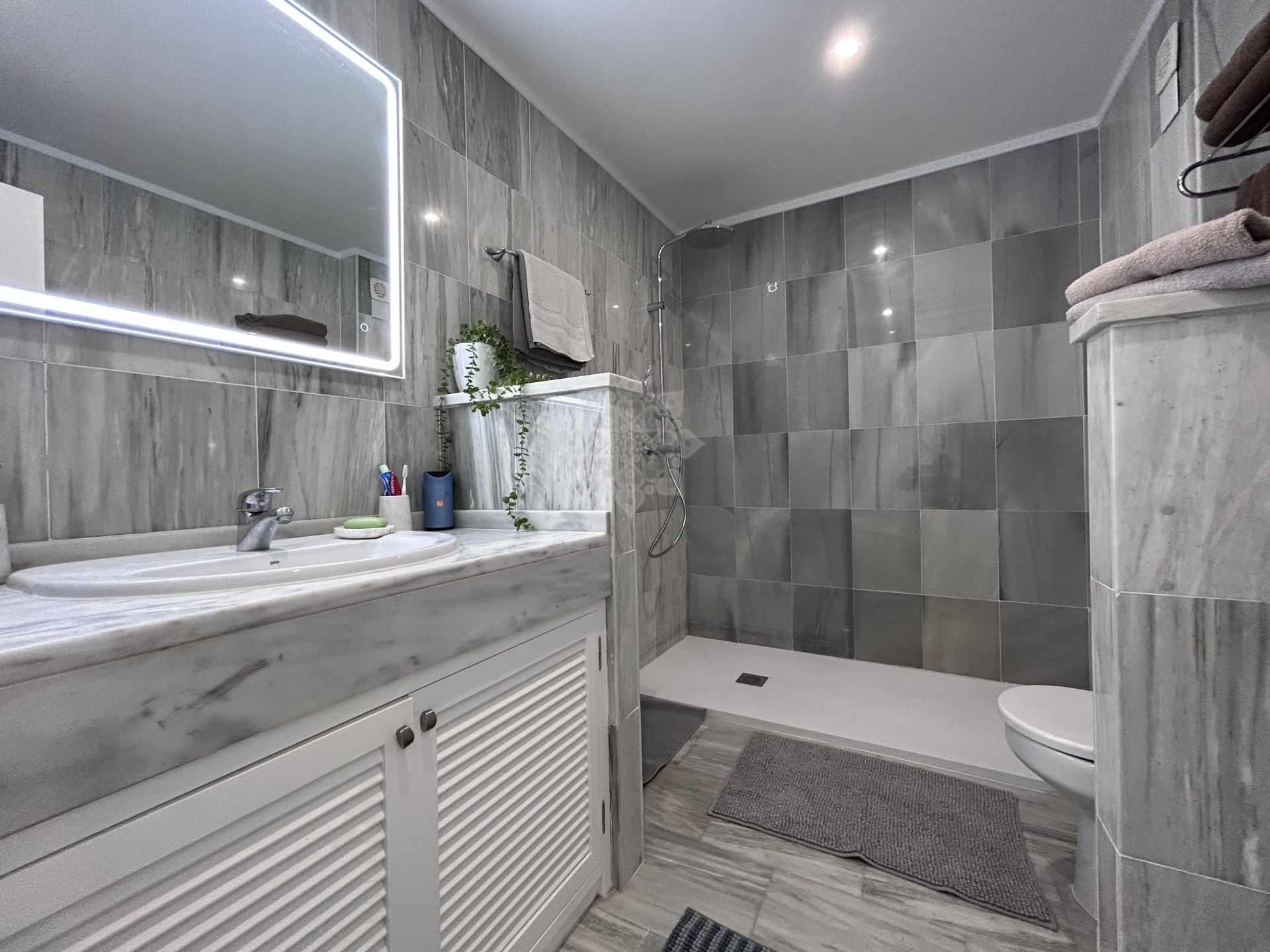 Apartment in Cabopino, Marbella