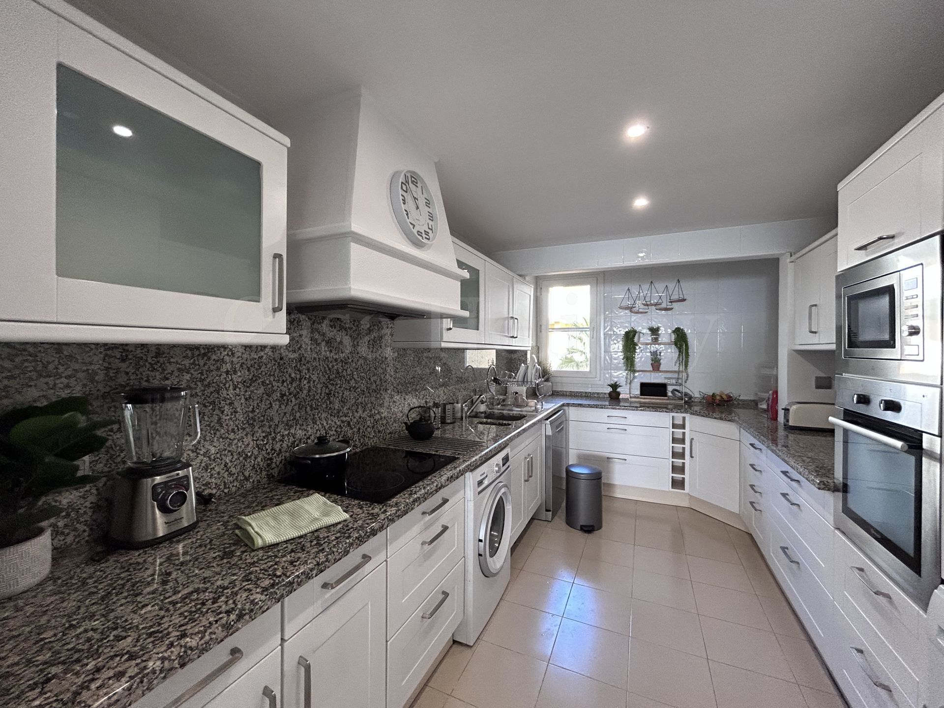 Apartamento en Cabopino, Marbella