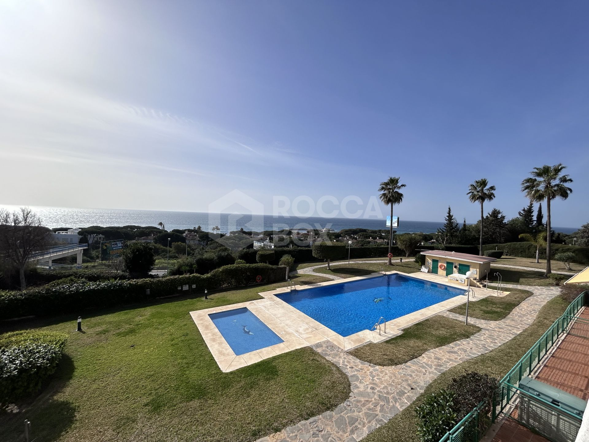 Apartment for sale in Cabopino, Marbella East