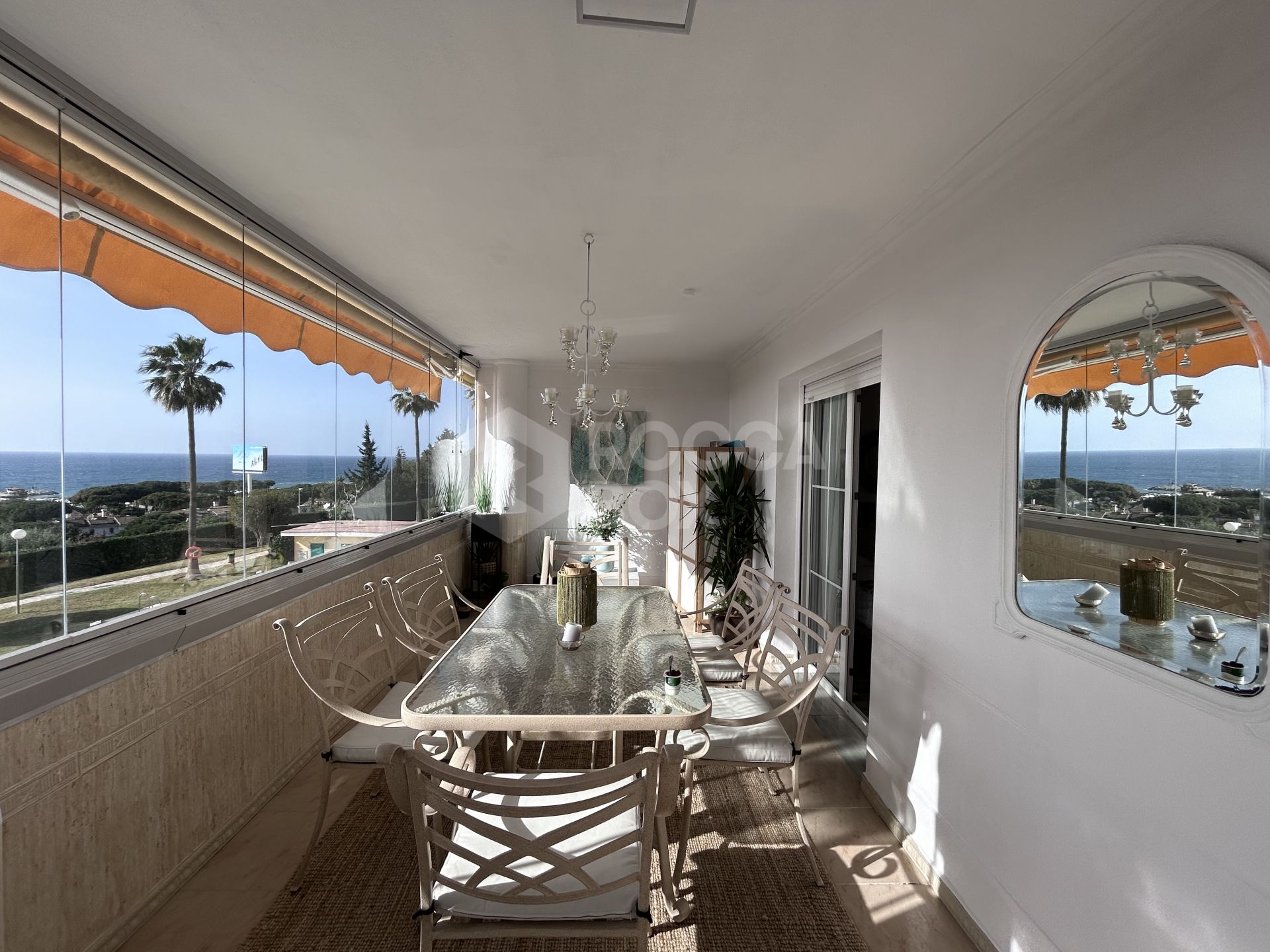 Apartment for sale in Cabopino, Marbella East