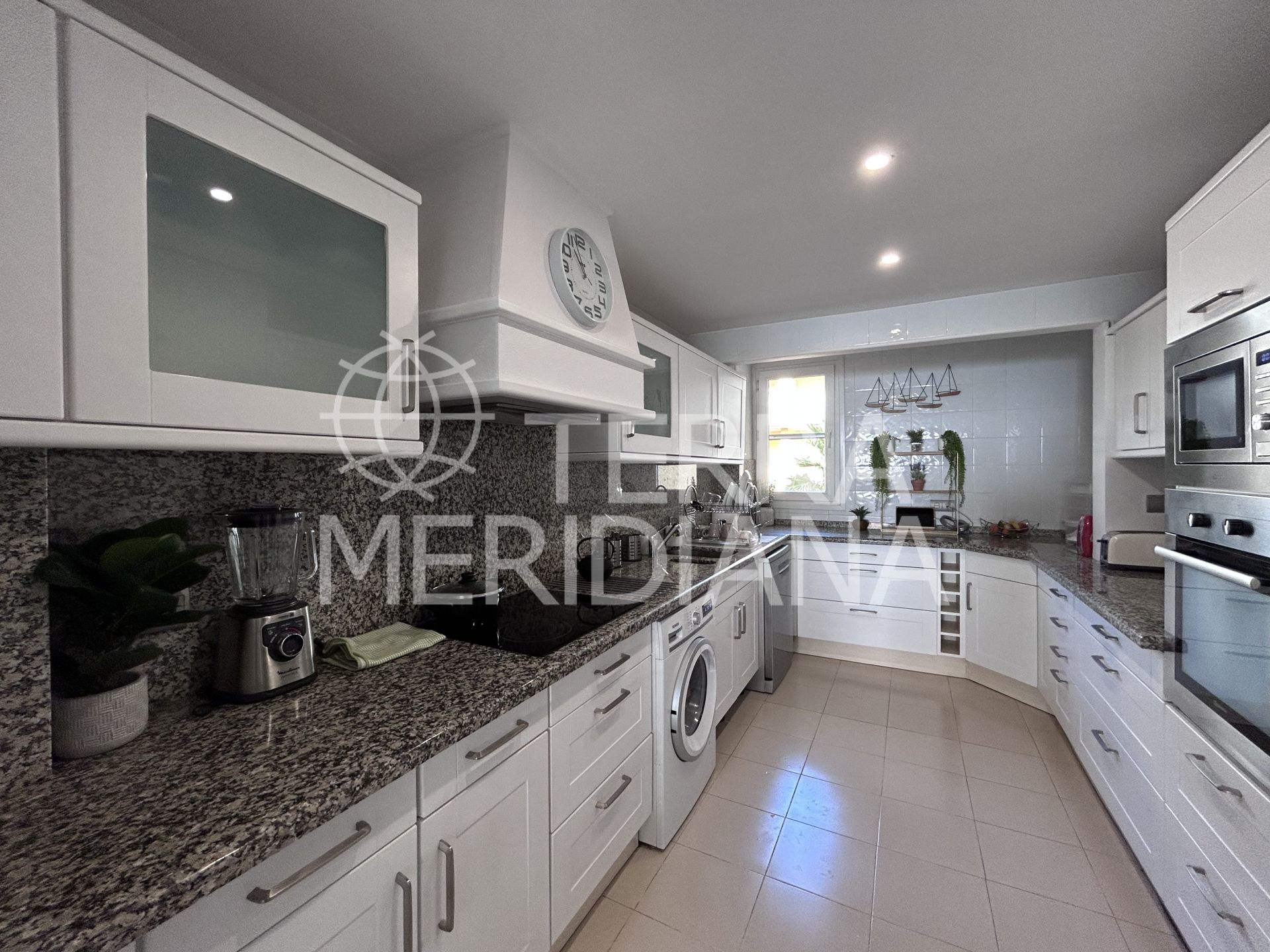 Apartment in Cabopino, Marbella