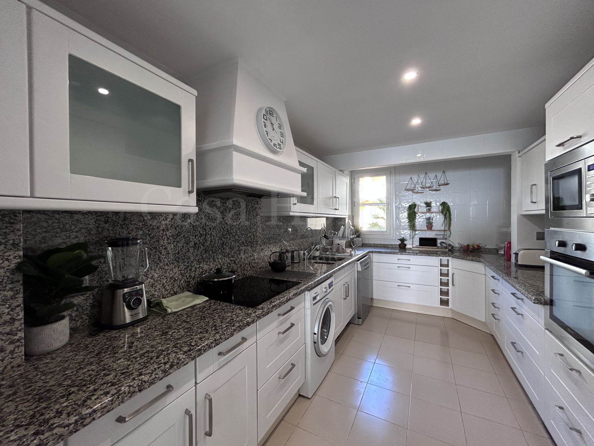 Apartamento en Cabopino, Marbella