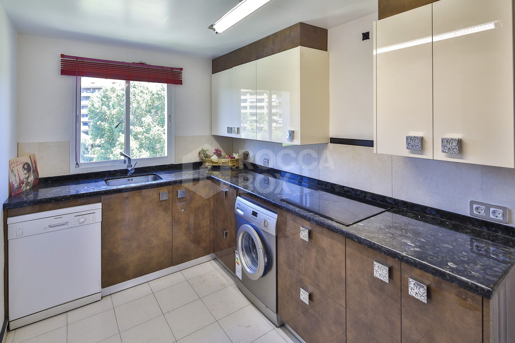 Exceptional Art Deco Duplex Penthouse in Front-Line Golf Location – Guadalmina Alta, Marbella