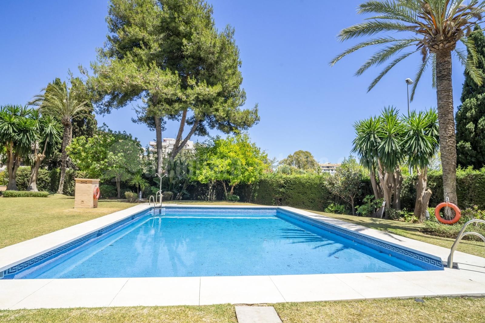 Apartamento en Nueva Andalucia, Marbella