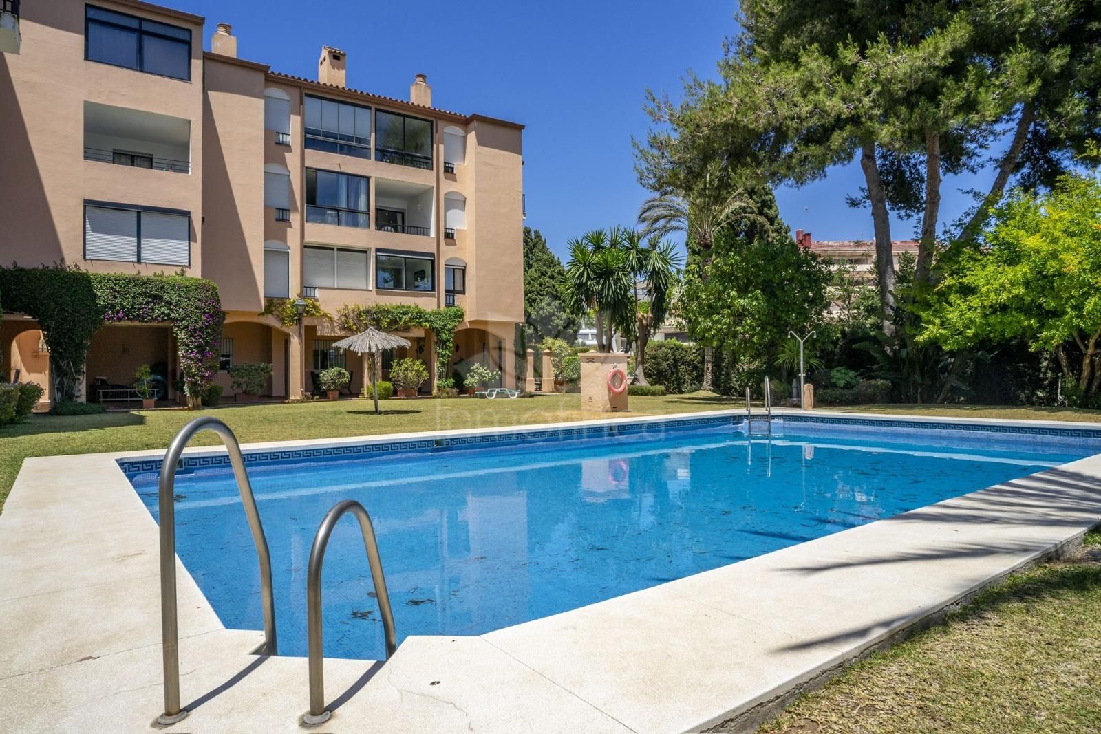 Apartment in Nueva Andalucia, Marbella