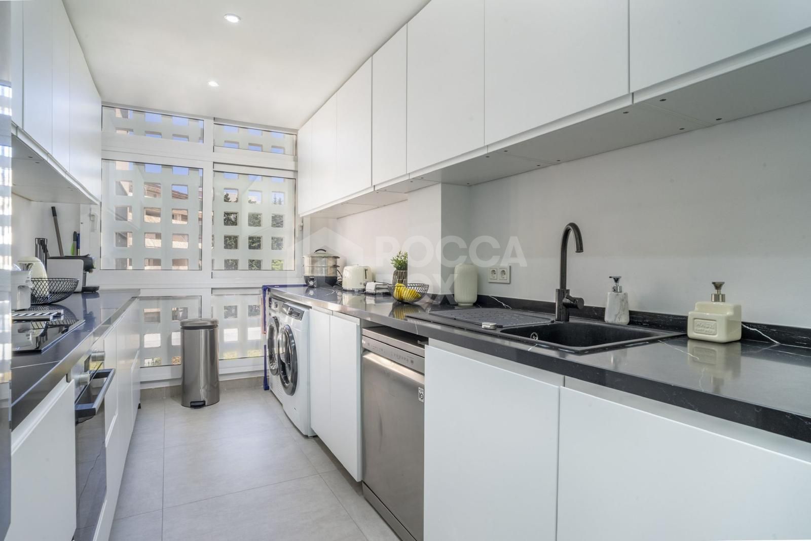 Apartment for sale in Nueva Andalucia, Marbella (All)