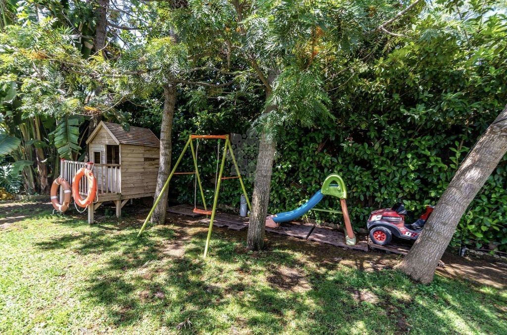 Villa in Elviria, Marbella