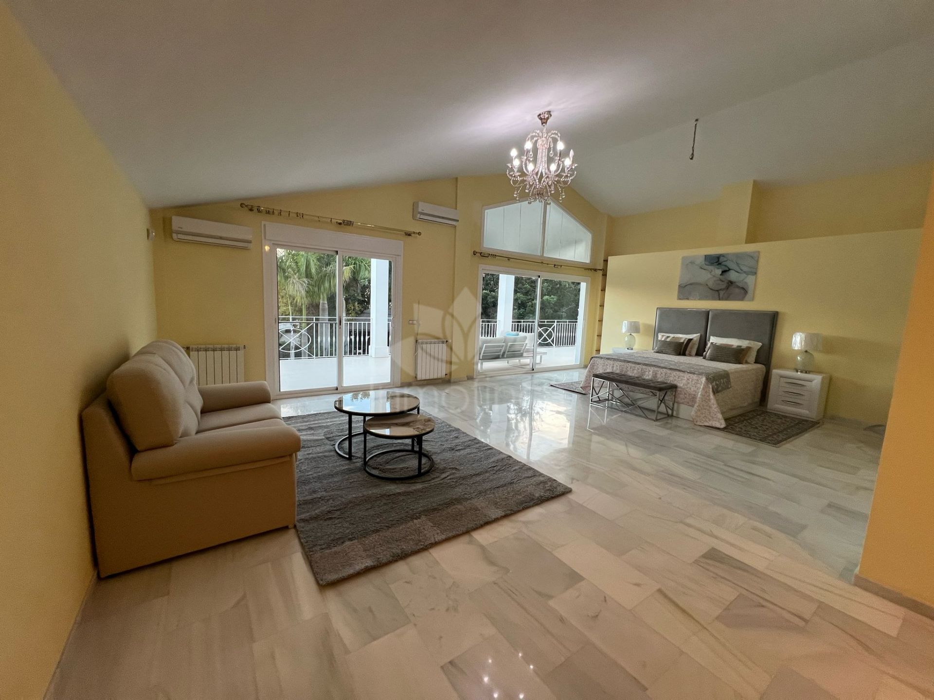 Villa in Elviria, Marbella