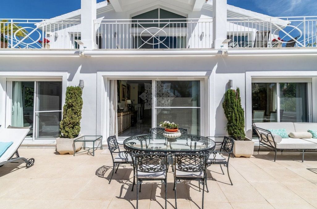 Villa in Elviria, Marbella