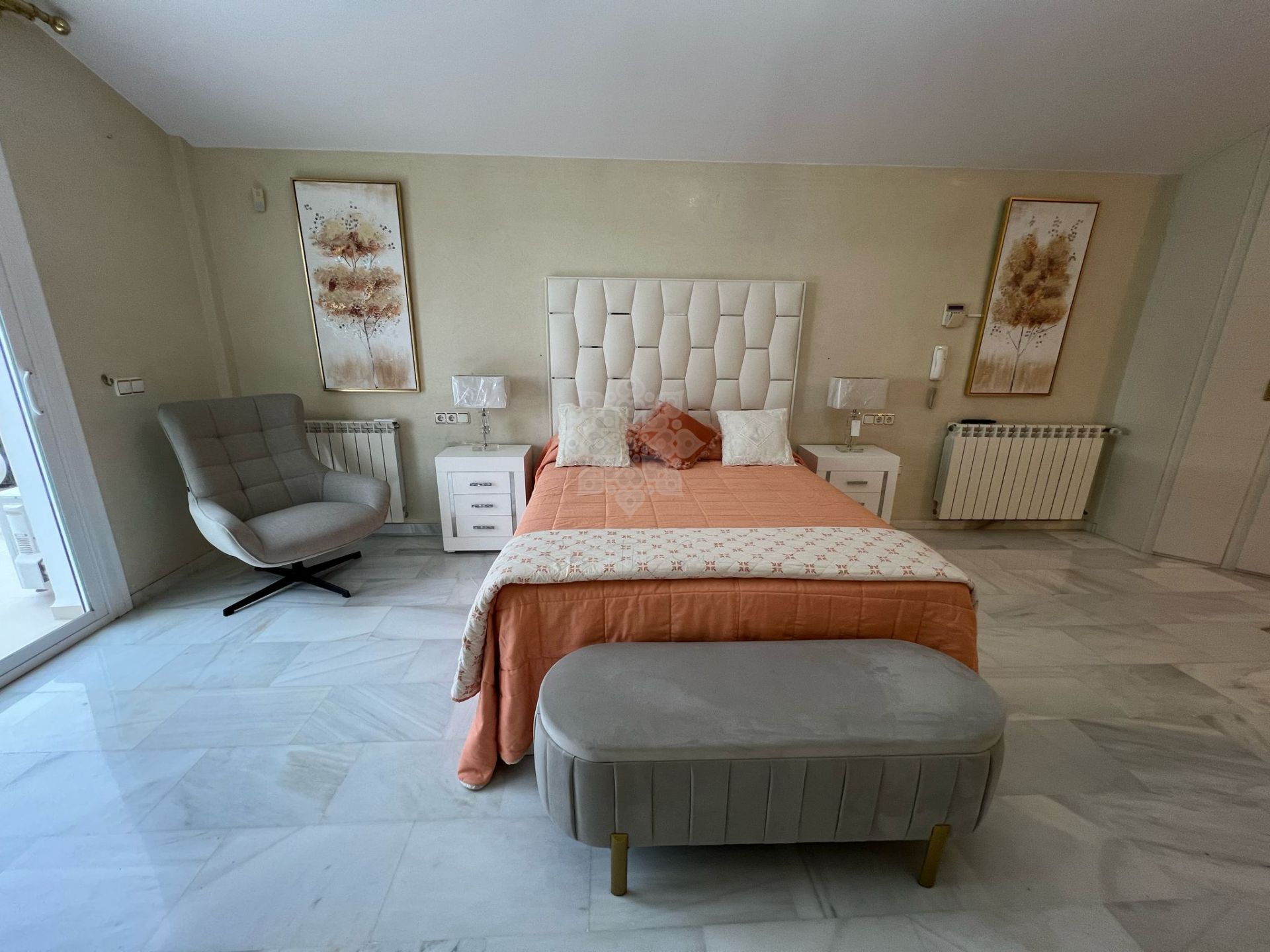 Villa in Elviria, Marbella