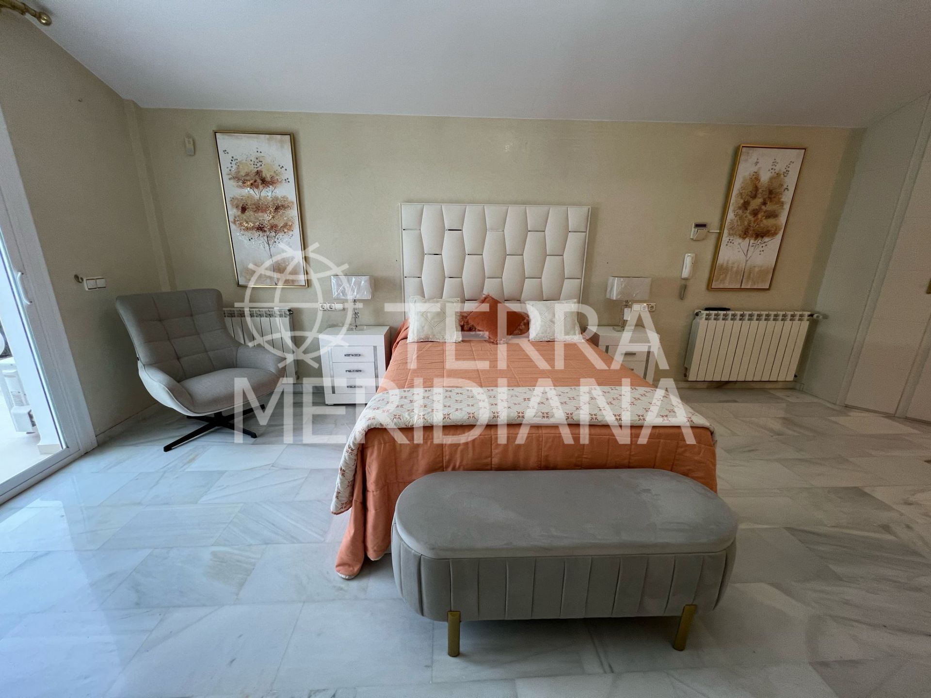 Villa in Elviria, Marbella