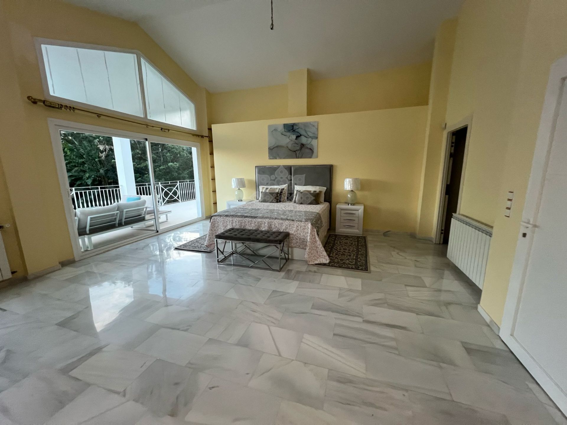 Villa in Elviria, Marbella