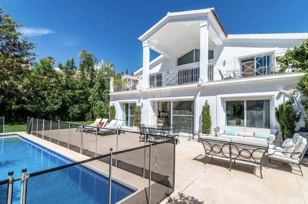 Villa in Elviria, Marbella