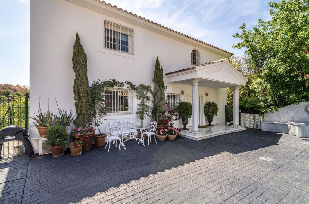 Villa in Elviria, Marbella