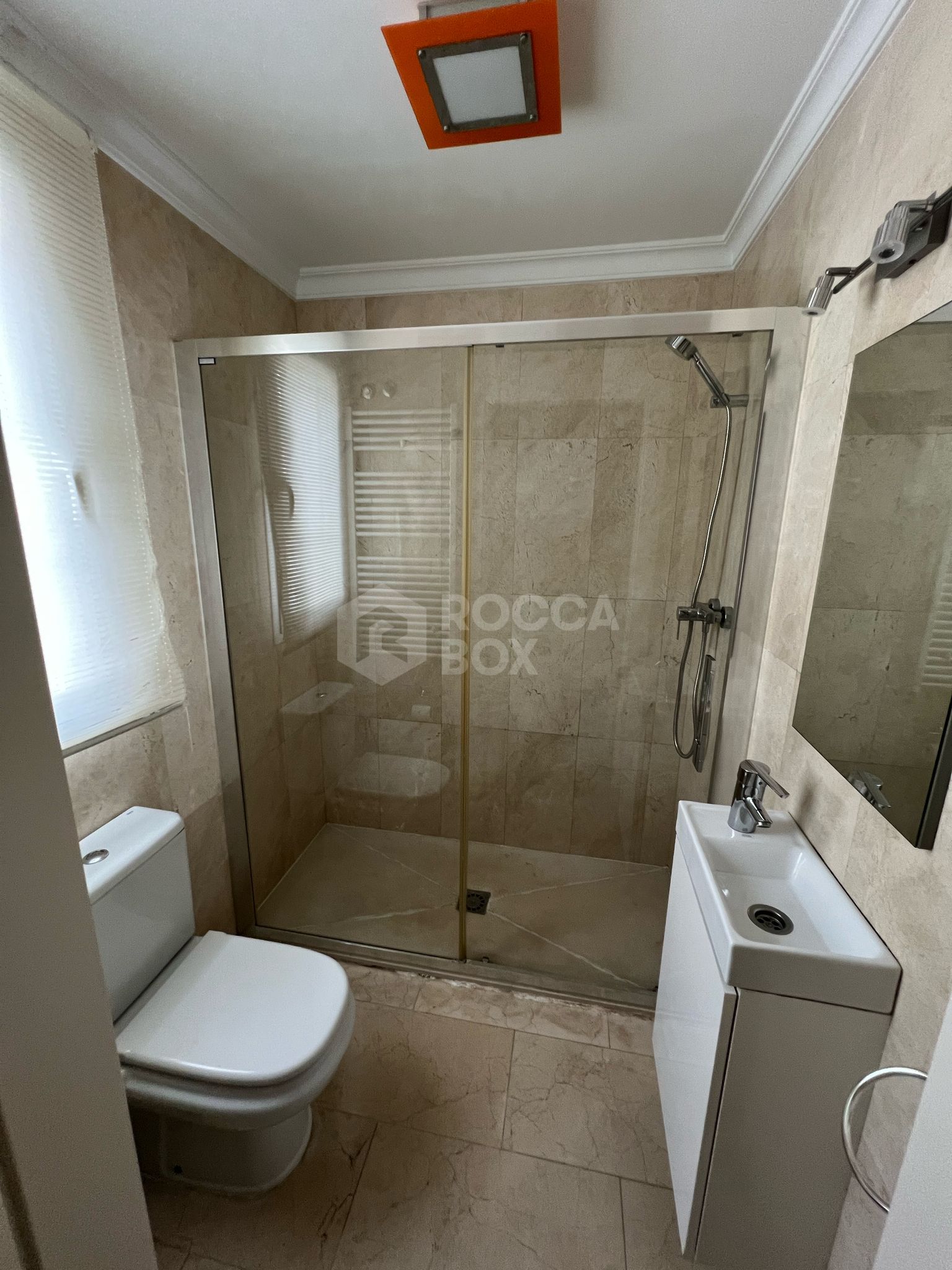 Luxury Villa in Elviria, Marbella – Elegance & Exclusivity by the Golf