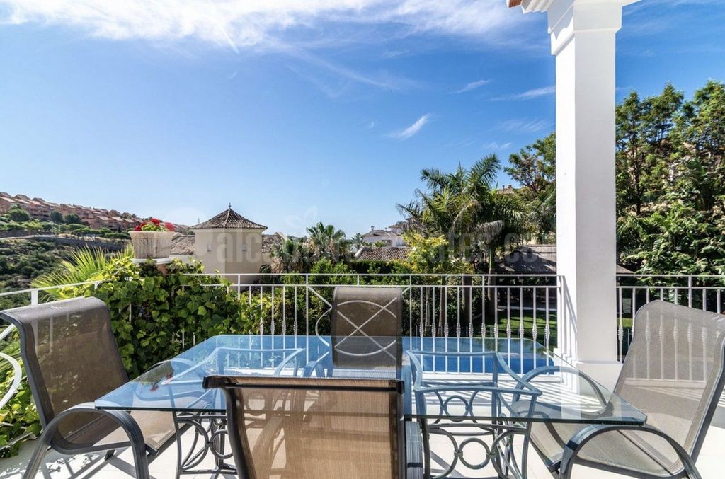 Villa in Elviria, Marbella