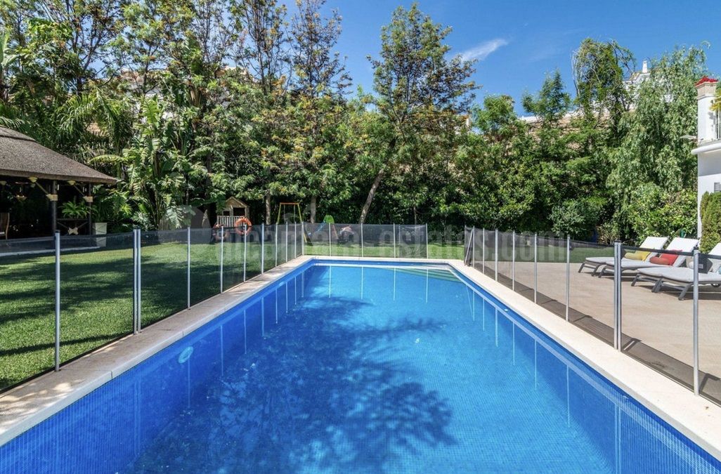 Villa in Elviria, Marbella