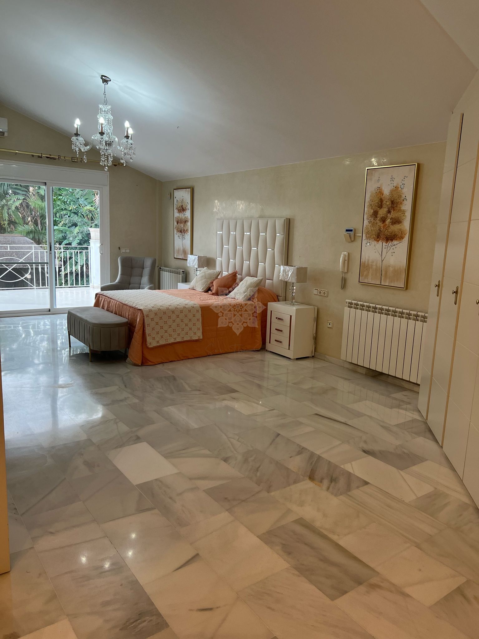 Villa in Elviria, Marbella