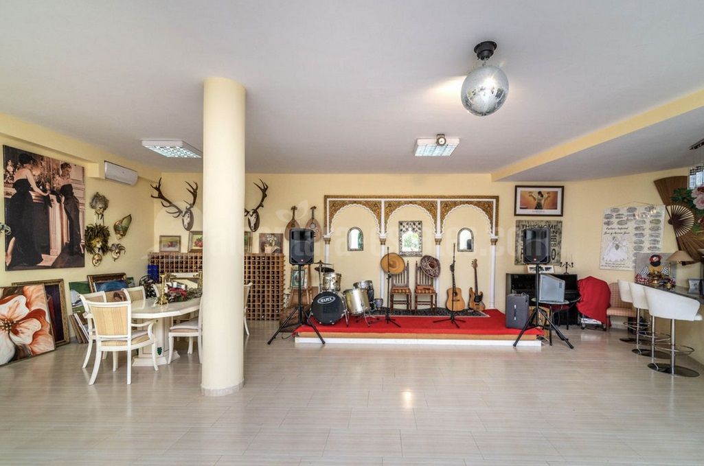 Villa in Elviria, Marbella