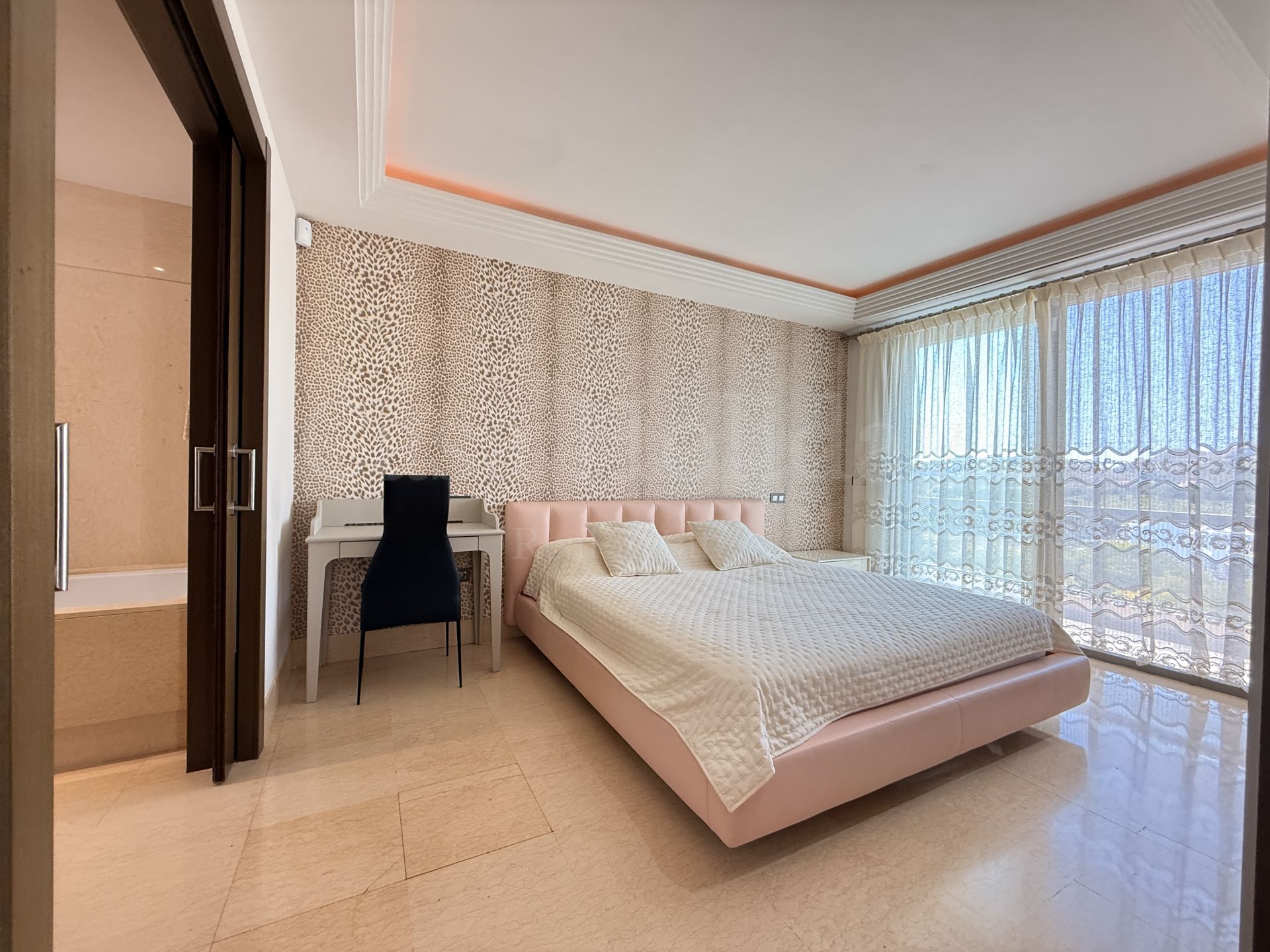 Apartamento en Los Arrayanes Golf, Benahavis