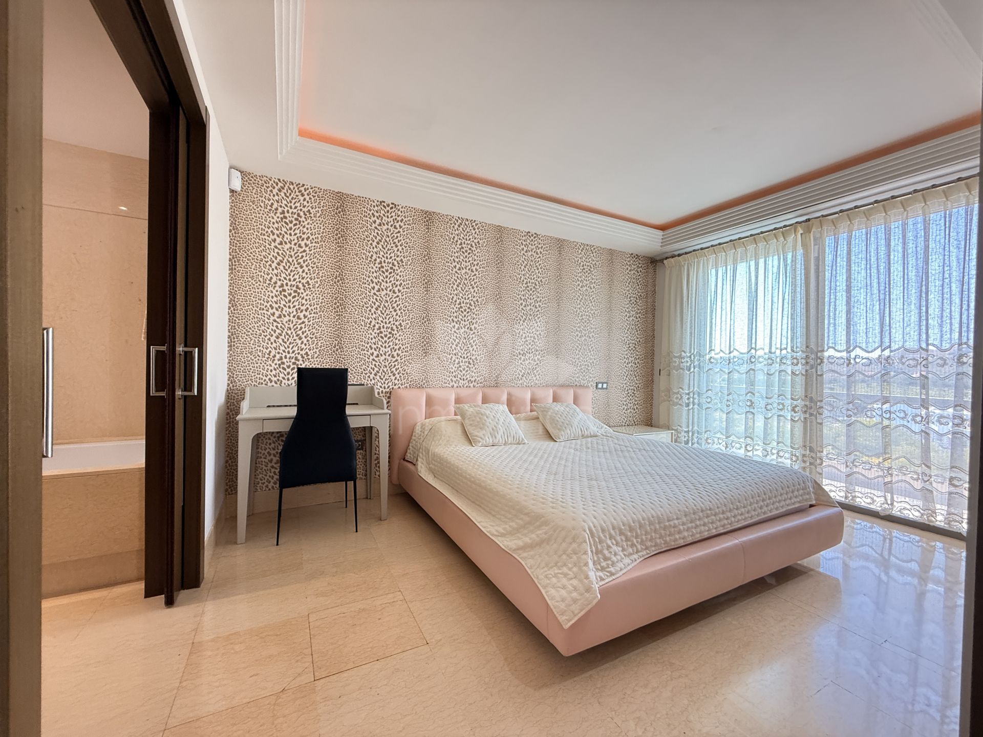 Apartment in Los Arrayanes Golf, Benahavis