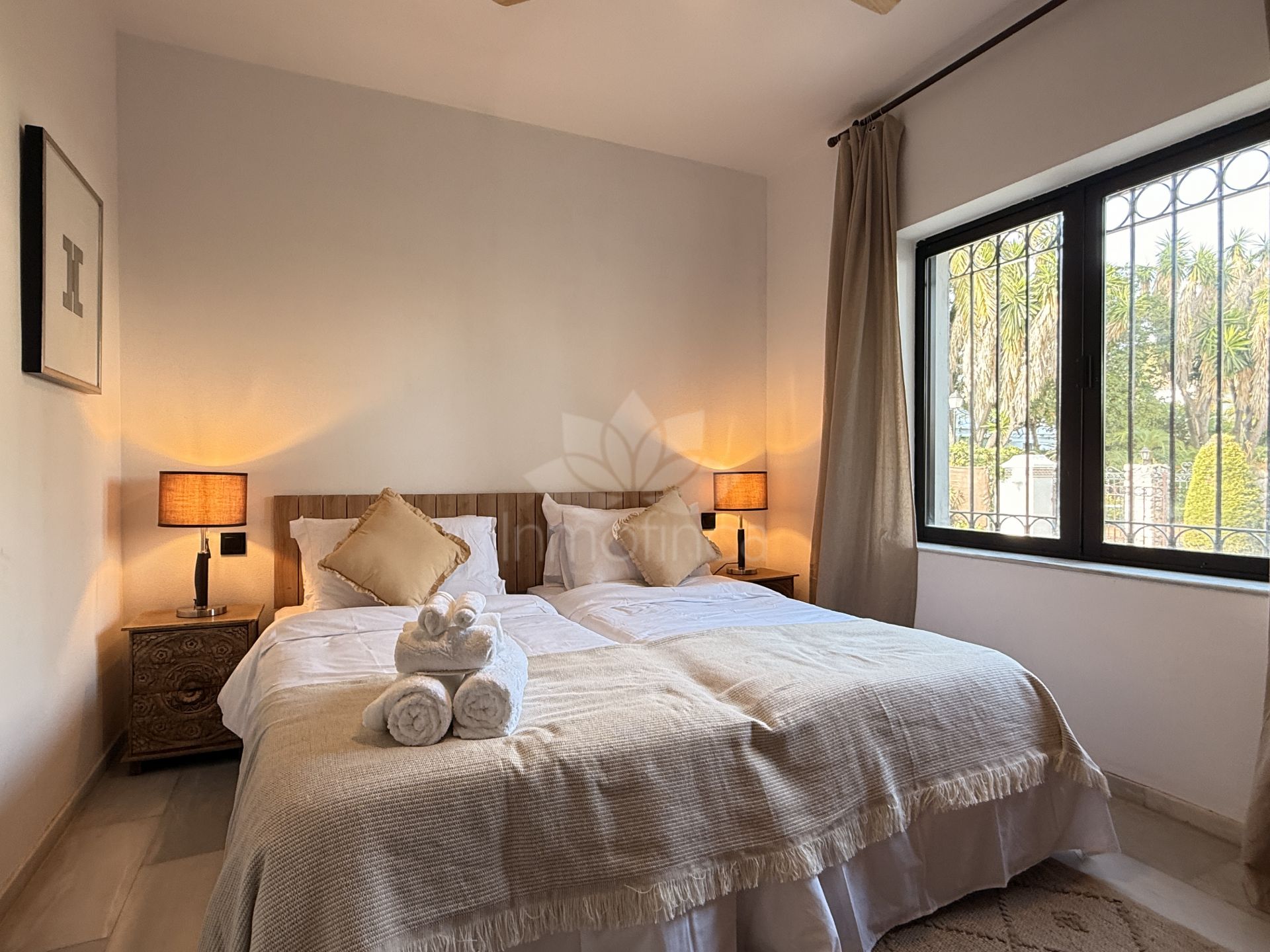 Villa in El Paraiso Playa, Estepona