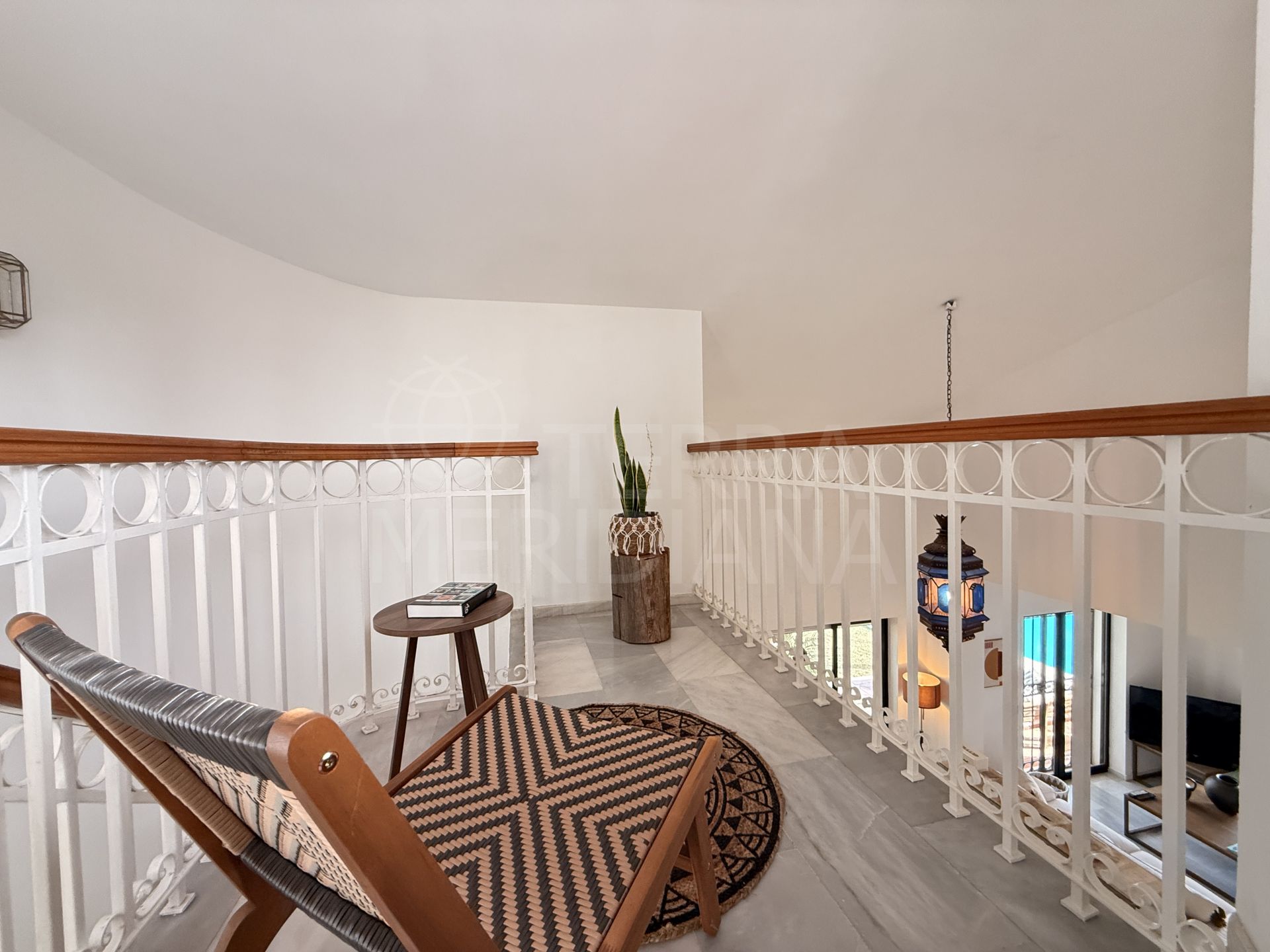 Villa in El Paraiso Playa, Estepona