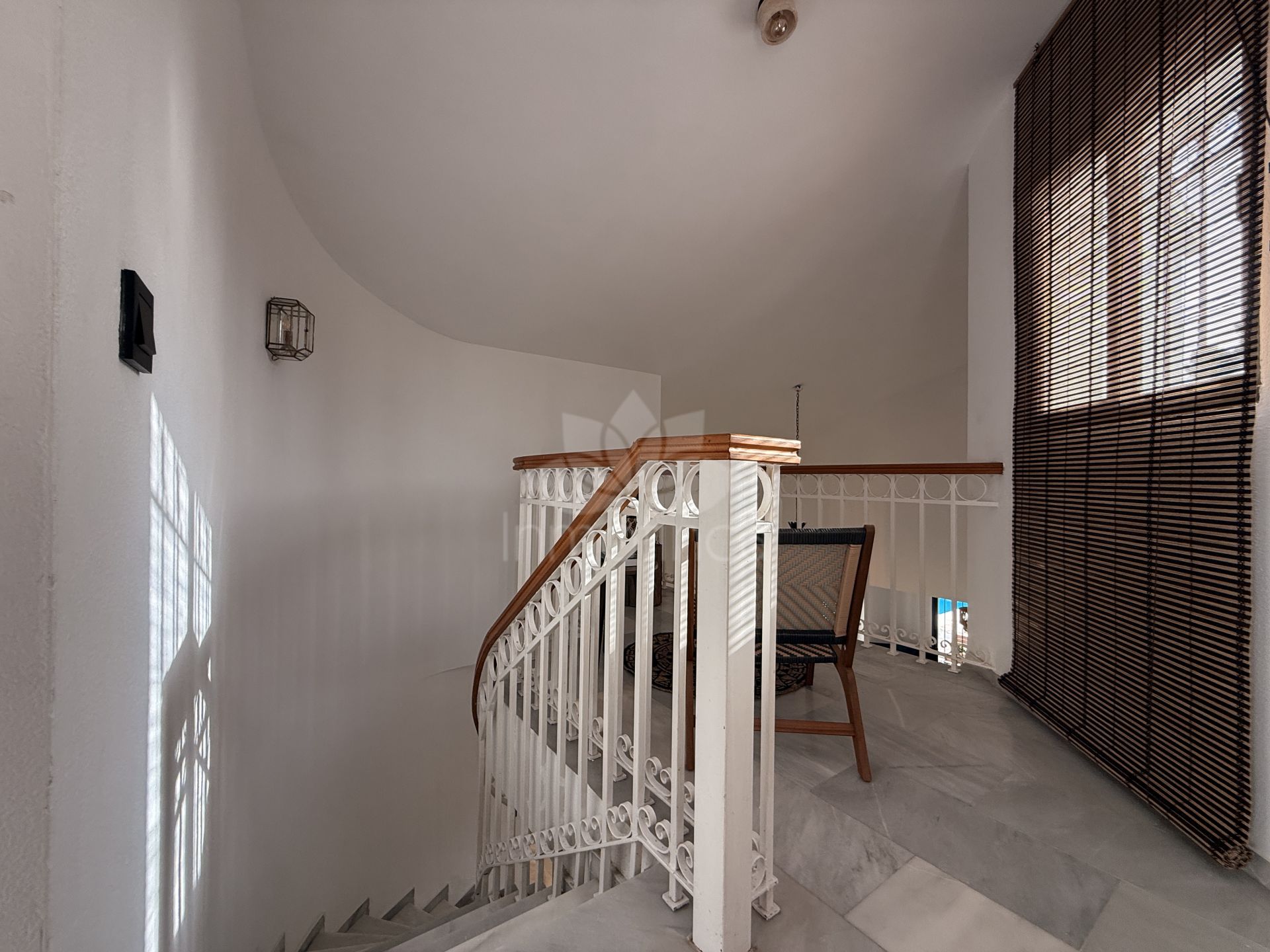 Villa in El Paraiso Playa, Estepona