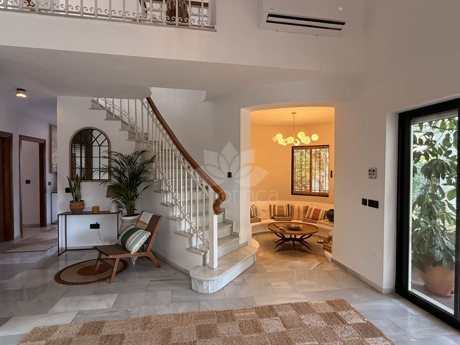 Villa in El Paraiso Playa, Estepona